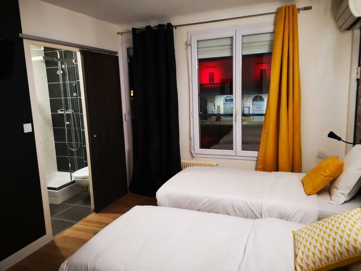 Hotel Bar Brasserie L'Escale Bergerac Kültér fotó